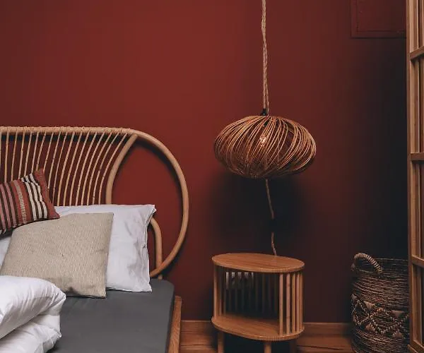 In2therooms Giovanni بونات